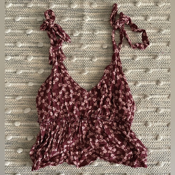 Forever21 burgundy floral crop top size small - Picture 1 of 3